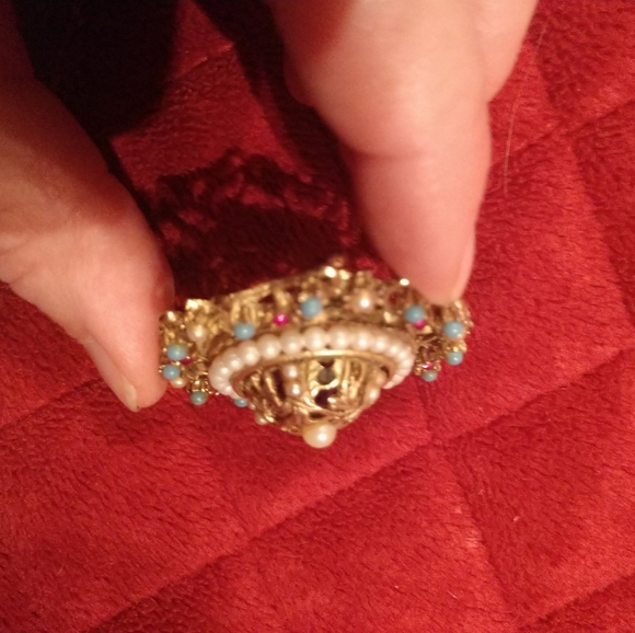 Vtg BSK Brooch Faux Pearl Turquoise Stones Round Shape Estate Find - Picture 2 of 13